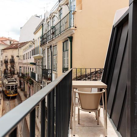 Dear Lisbon - Living House Bed & Breakfast ภายนอก รูปภาพ