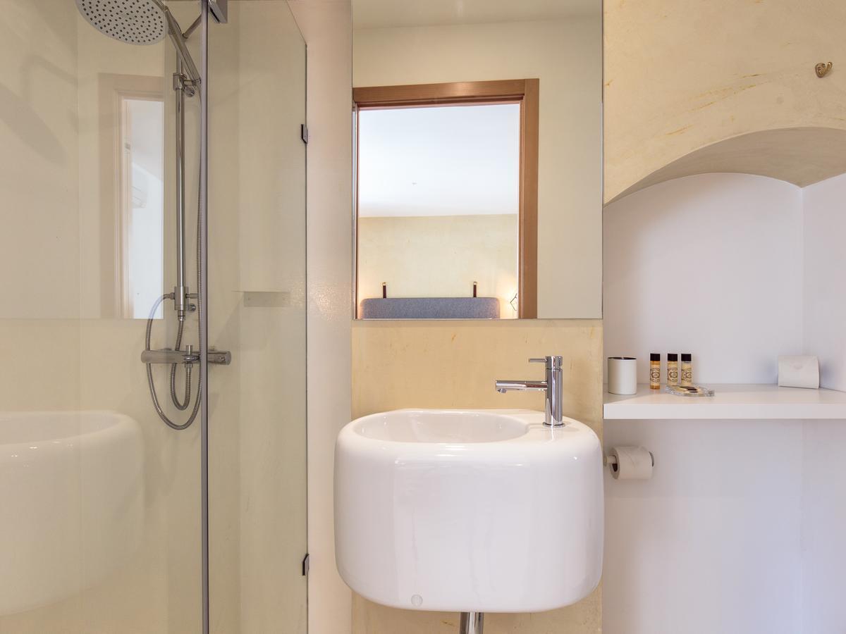 Dear Lisbon - Living House Bed & Breakfast ภายนอก รูปภาพ