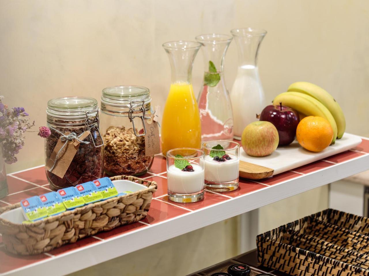 Dear Lisbon - Living House Bed & Breakfast ภายนอก รูปภาพ